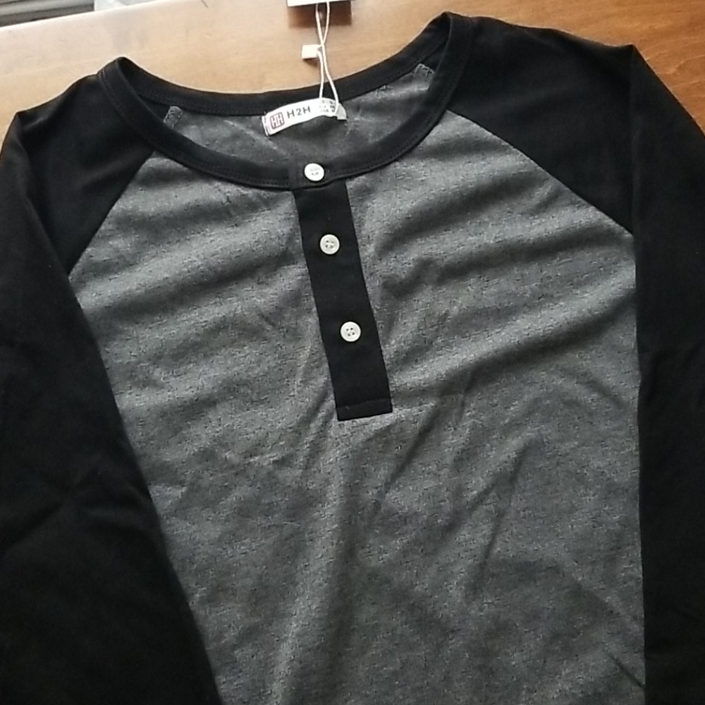 NWT Men's Henley style 3/4 sleeve shirt